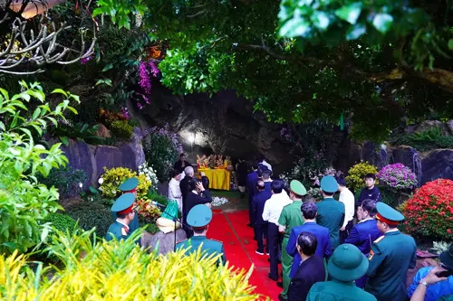 Phong Nha Kẻ Bàng cuối năm 2026: Đi đâu mùa thấp điểm?