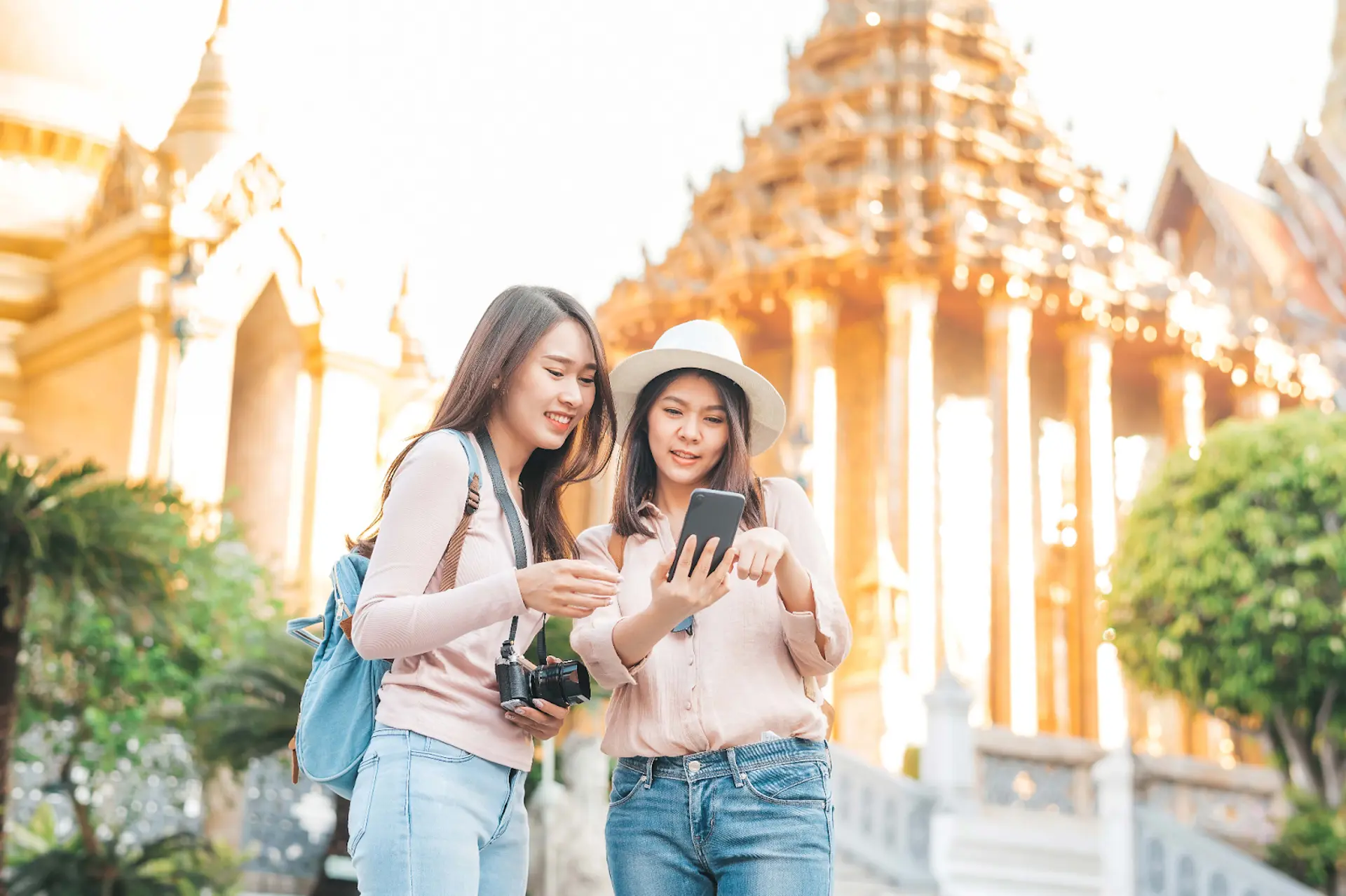 Tour Quốc Tế Giá Tốt: 5 Hành Trình Du Lịch Nước Ngoài Dưới 15 Triệu Cho Gia Đình Có Trẻ Nhỏ