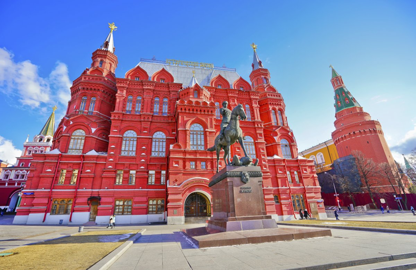 Kinh Nghiệm Du Lịch Moscow Tự Túc 2025: Ăn Gì, Chơi Gì, Đi Lại Thế Nào?