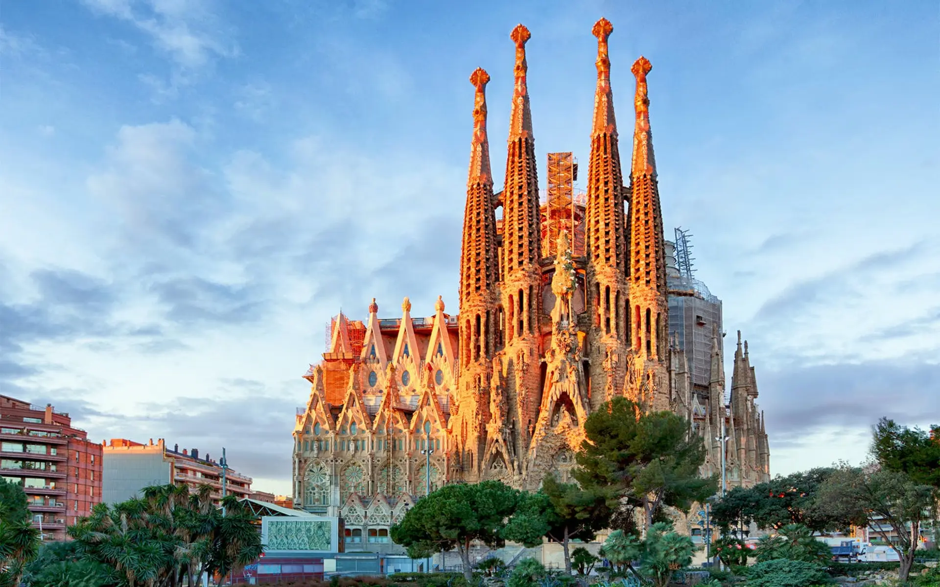 Nhà Thờ Sagrada Família – Kiệt Tác Kiến Trúc Gần 150 Năm Vẫn Chưa Hoàn Thành