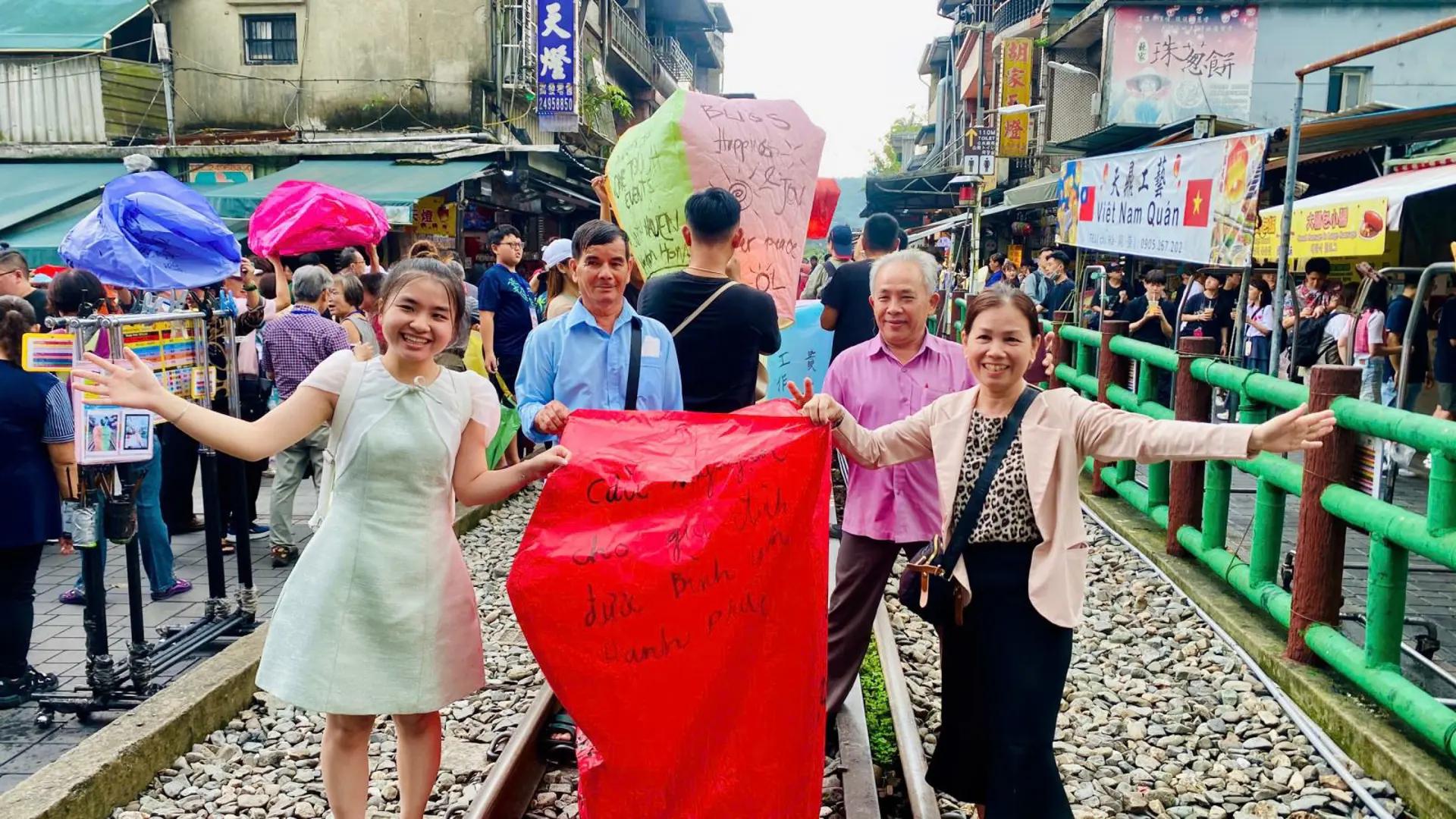 HÀNH TRÌNH ĐÀI LOAN : CAO HÙNG-ĐÀI TRUNG-CAO HÙNG