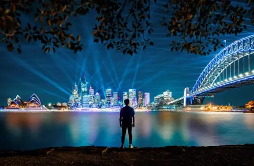 Địa điểm ngắm Vivid Sydney 2026 - Top spot check-in ánh sáng đỉnh nhất nước Úc