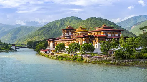 Bhutan Có Gì Đặc Biệt? 10 Lý Do Khiến Du Khách Muốn Quay Lại Quốc Gia Hạnh Phúc