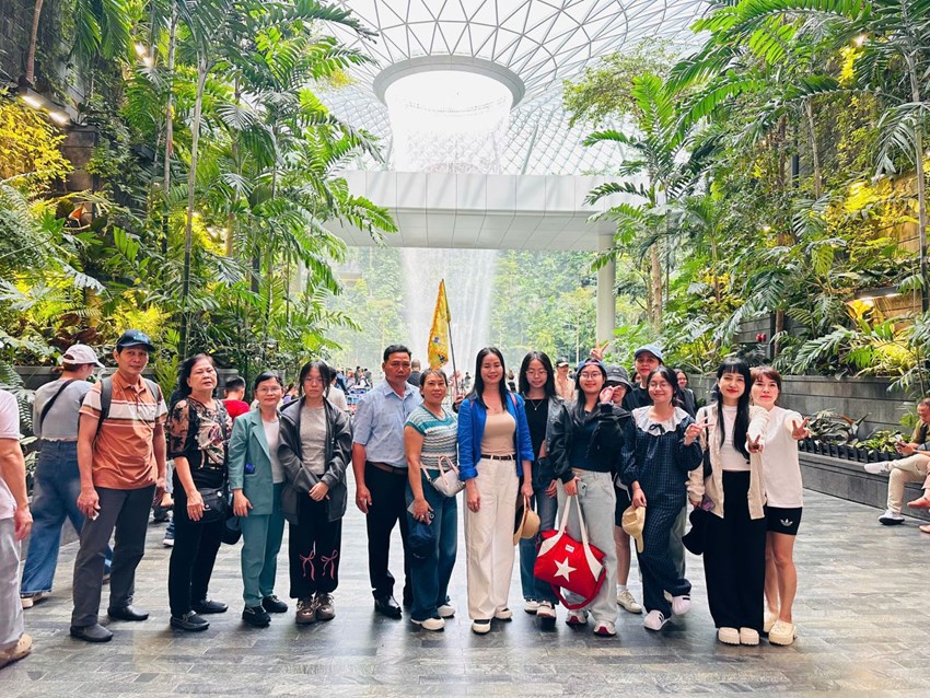 Hành Trinh Du Lịch Liên Tuyến Sing - Batam - Malaysia