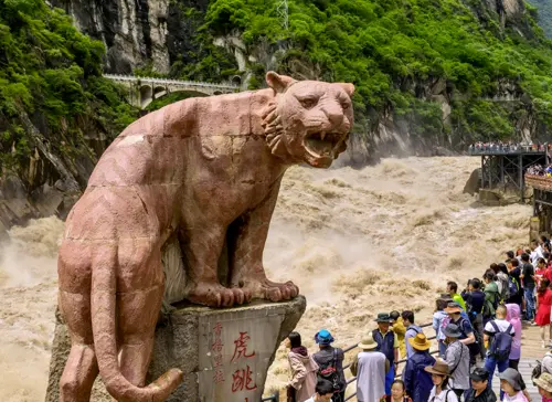 Khe Hổ Nhảy |  1 trong những hẻm núi trekking hùng vĩ nhất Trung Quốc