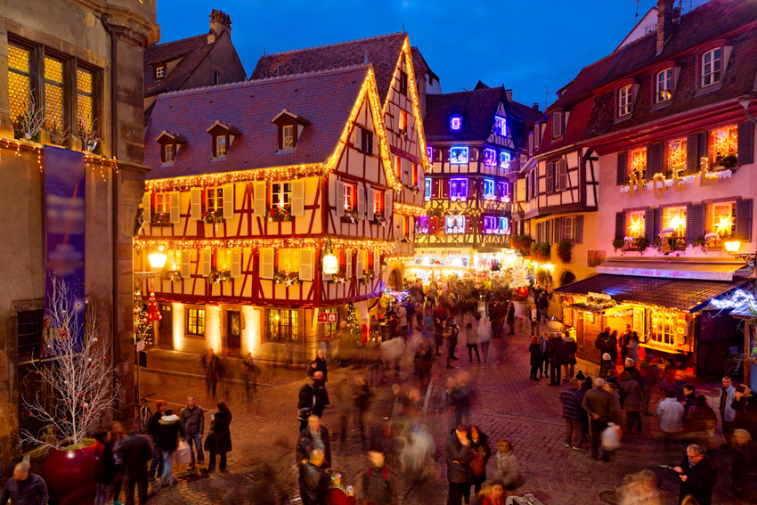 Chợ Giáng sinh Strasbourg – Trải nghiệm mùa Noel rực rỡ giữa lòng nước Pháp