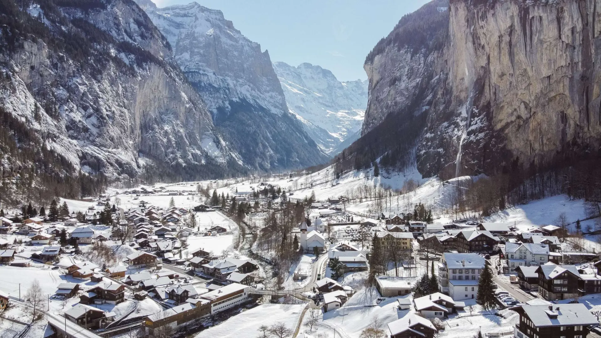 Lauterbrunnen mùa đông – Vẻ đẹp băng tuyết và thác nước huyền thoại