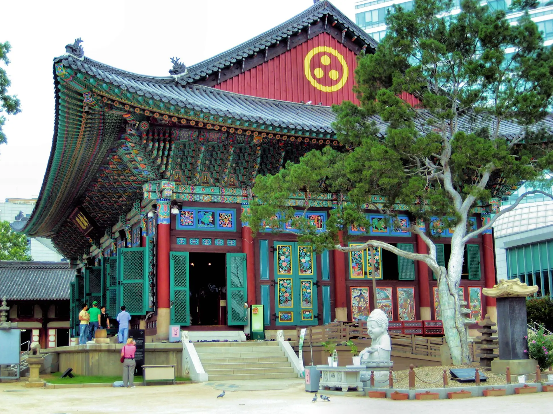 Đền Jogyesa đầu năm: Trải nghiệm văn hóa Hàn Quốc tuyệt vời tại Seoul.